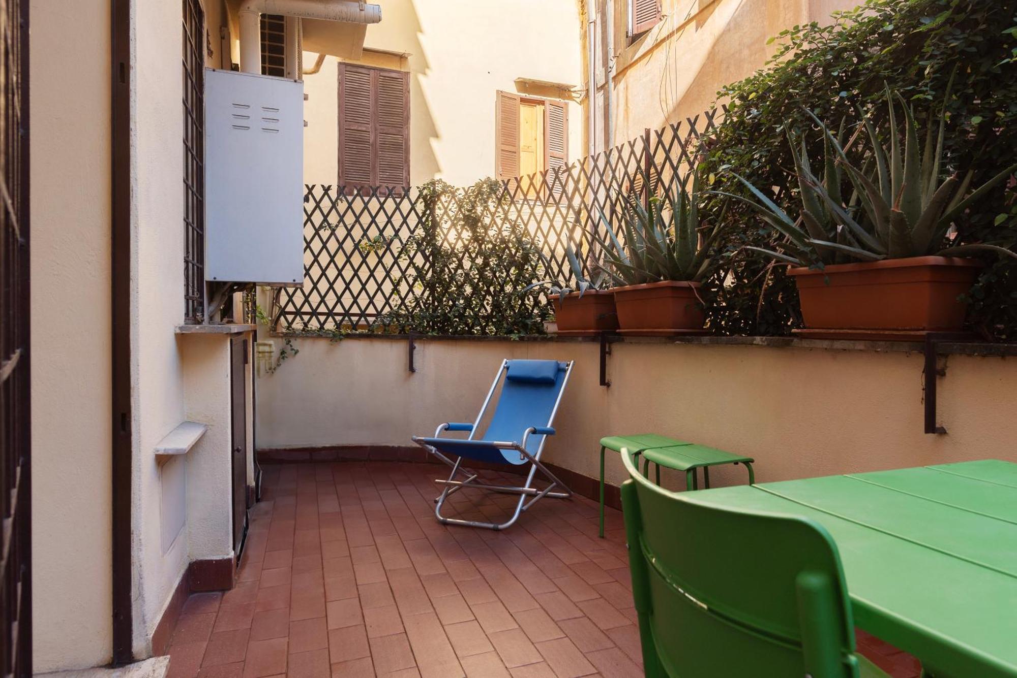 Apartment With Terrace Near Piazza Navona - FromhometoRom Eksteriør billede